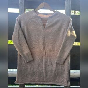 J. McLaughlin Tan Cashmere Sweater with 3/4 Length Sleeve